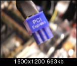 spezielle PCI-express Stecker für die Grafikkarte (molex)