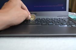 Die Tasten des Samsung 5 Ultra NP530U3C sind gewohnt flach und lassen sich leicht drücken.