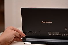 Yoga 2 Mini-SD-Karten Anschluss